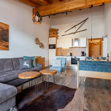 Tauern Mitterwirt 323 *